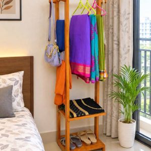 Mini cloth stand